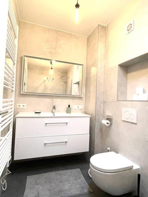 Penthouse 3 Bedrooms In Center W. Private Garden Apartment Luxemburg