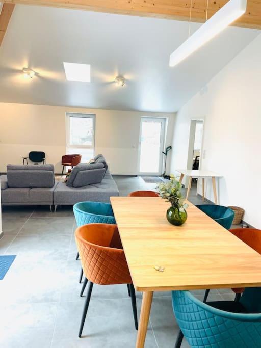 Penthouse 3 Bedrooms In Center W. Private Garden Apartment *
