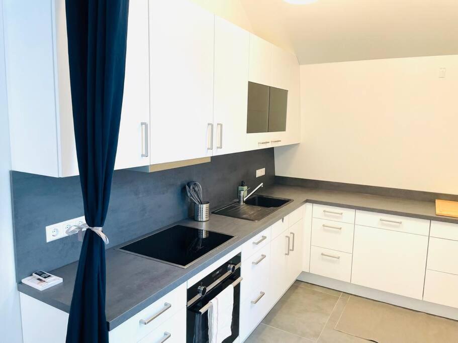 Apartment Penthouse 3 Bedrooms In Center W. Private Garden *